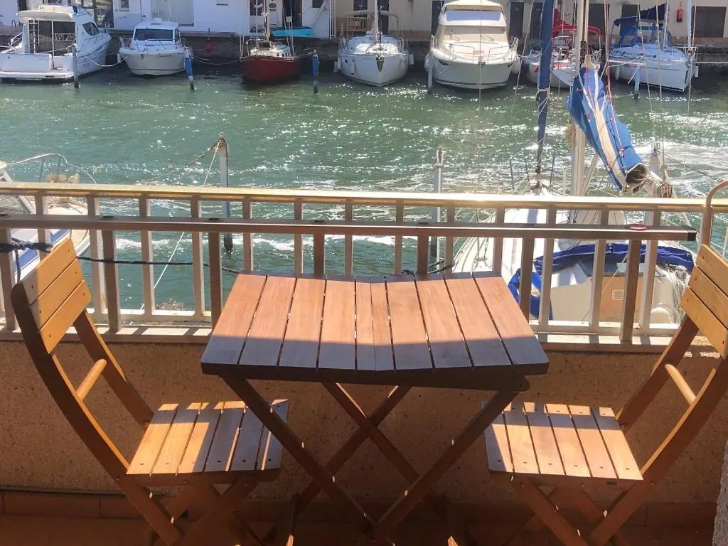 Daire Port Ambar - Apartamento En La Marina De Empuriabrava - Balcon Con Vistas Al Canal - Playa - Wifi